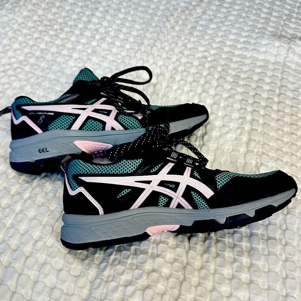 ASICS Women's Gel-Venture 8 Running Shoes
